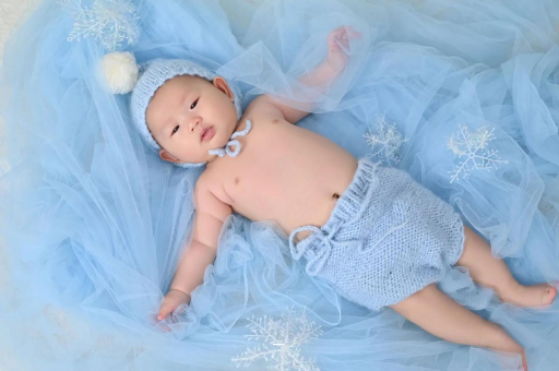 海东宝宝吐奶频繁怎么回事 海东宝宝吐奶频繁怎么回事